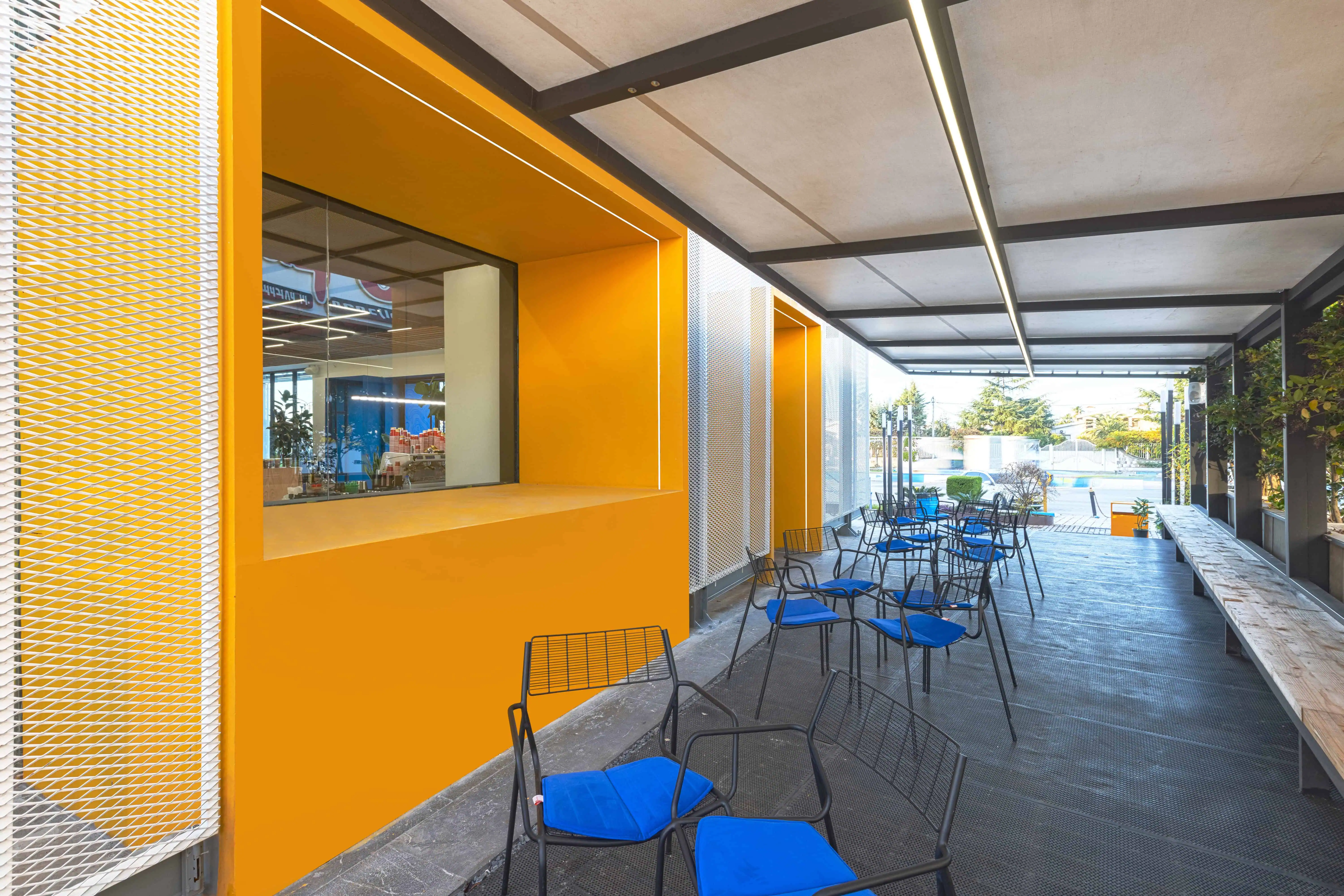 𝗗𝗲𝗵𝗮𝘁𝗶 Cafe & Store