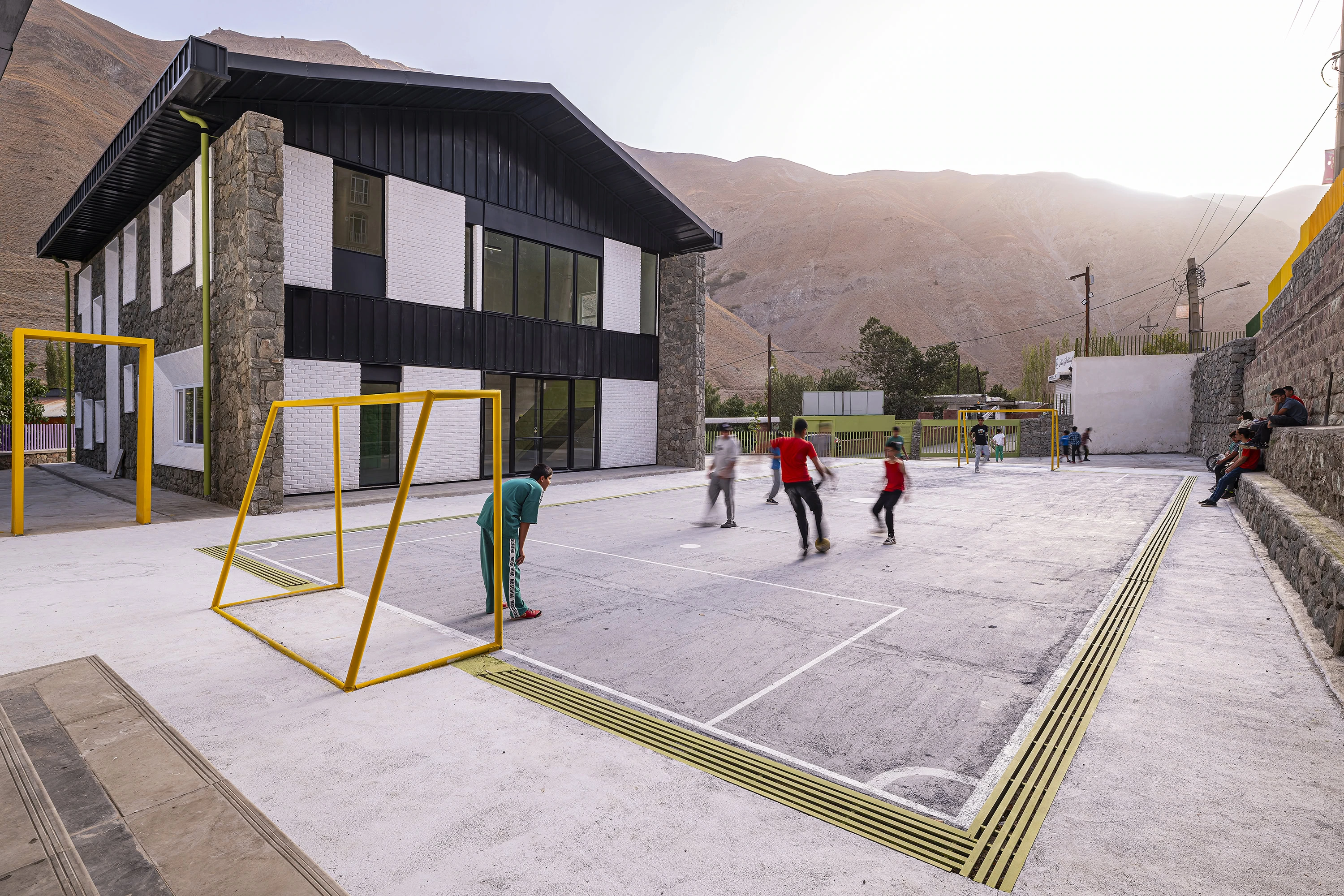 𝗗𝗶𝘇𝗶𝗻 School